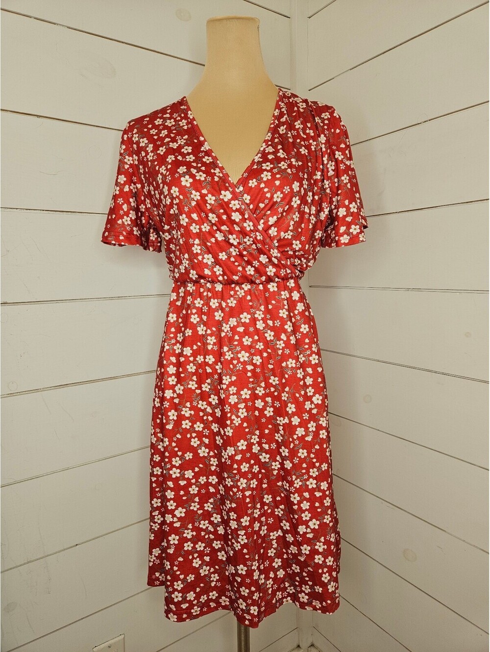 NWOT UVN medium red with white & tan flowers & heart buds faux wrap dress